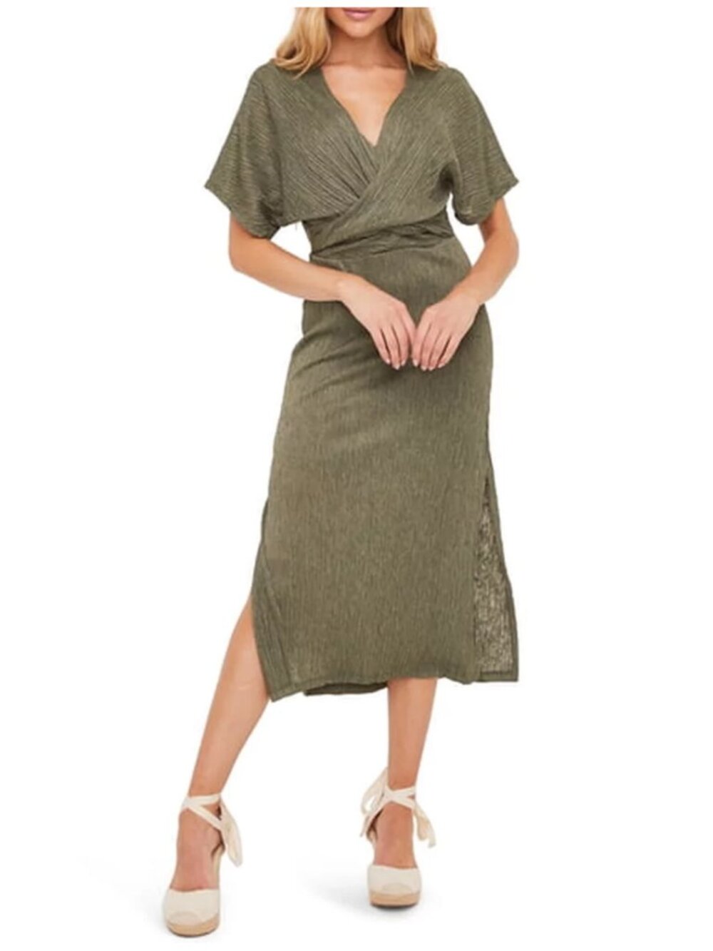All in Favor Phoebe Black Plissé V-Neck Midi Dress Size Small